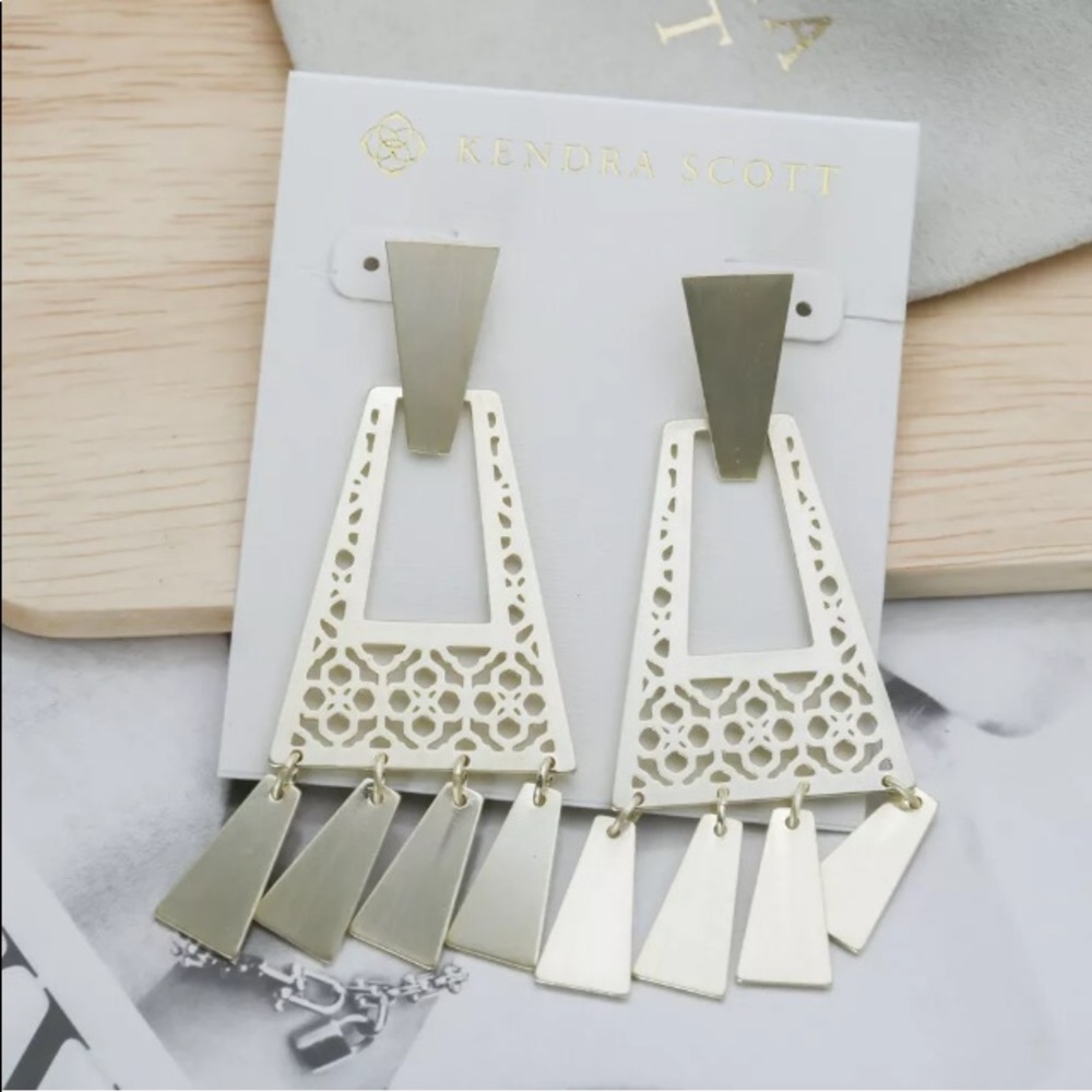 Kendra Scott Kase Fringe Earrings Gold - Picture 2 of 6